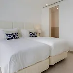 Pine Cliffs Village אלבופיירה