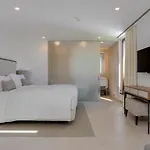 Pine Cliffs Village אלבופיירה