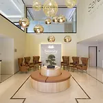 Pine Cliffs Village מלון 5*