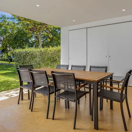 Pine Cliffs Village Отель