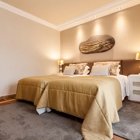 Pine Cliffs Village Отель 5*