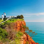 Pine Cliffs Village