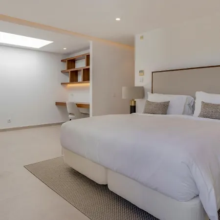 Pine Cliffs Village Hotel Albufeira