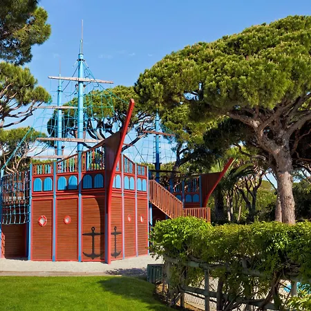 Otel Pine Cliffs Village