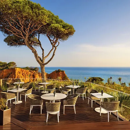 Szálloda Pine Cliffs Village 5*