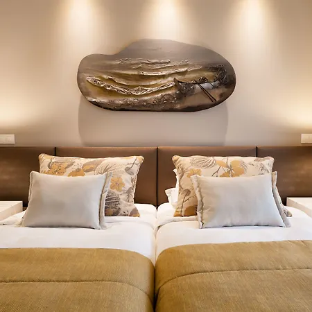 Pine Cliffs Village 5* Albufeira