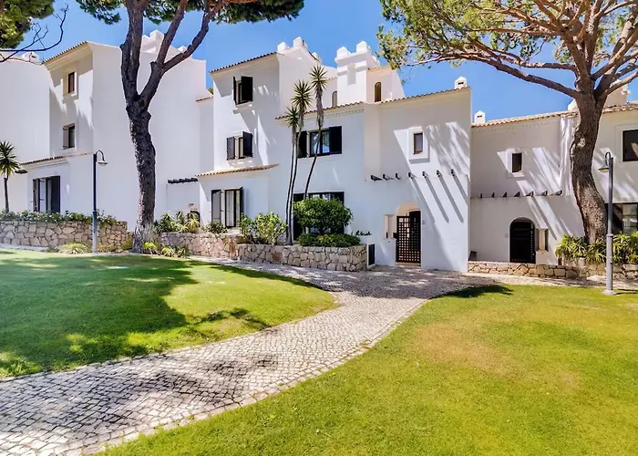 Pine Cliffs Village Hotel Albufeira