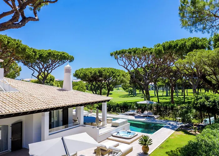 Pine Cliffs Village Hotel 5*